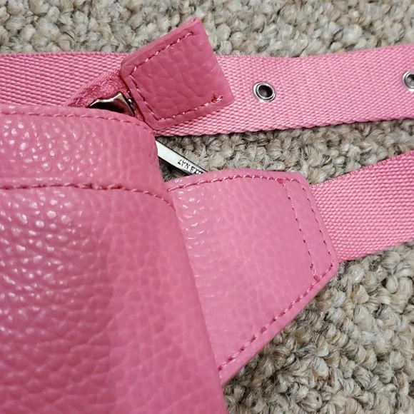 Matt & Nat Pink Belt Bag NWOT - Picture 4 of 16